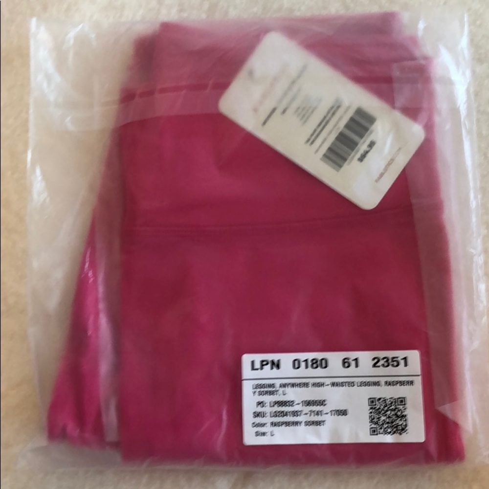 🌻Fabletics NWT - Picture 4 of 6